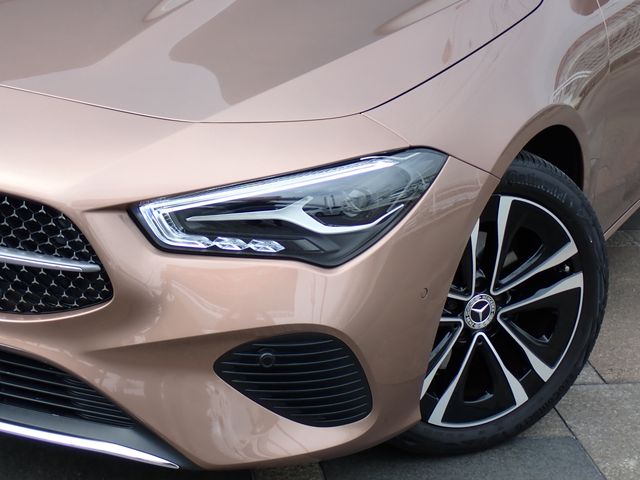 MERCEDES BENZ CLA Shooting Brake