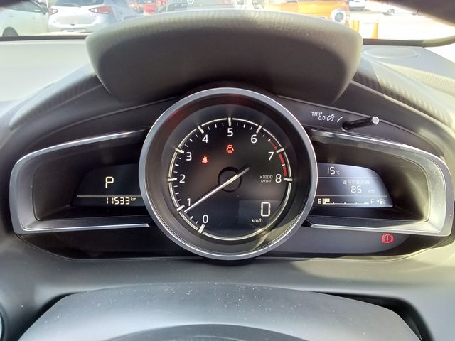 MAZDA2