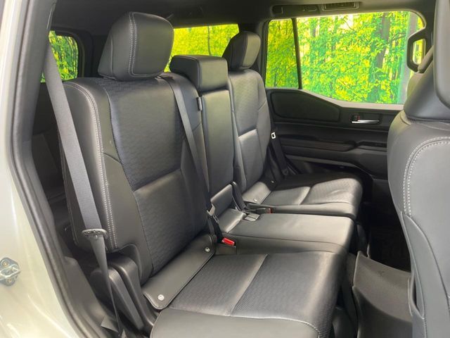 LANDCRUISER 250