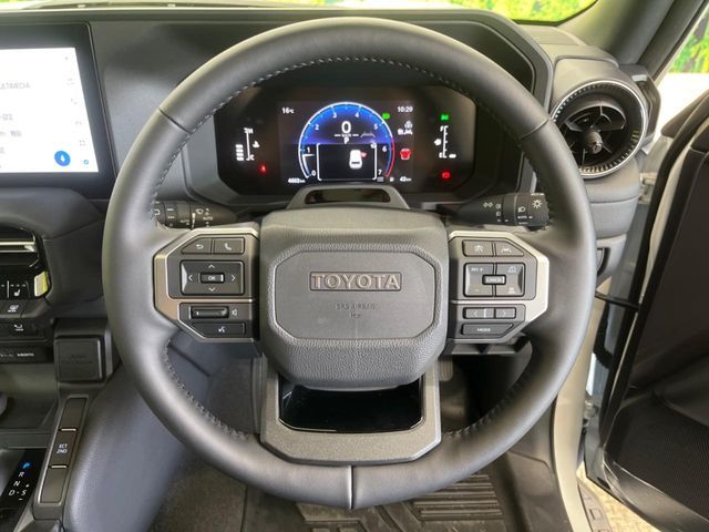 LANDCRUISER 250