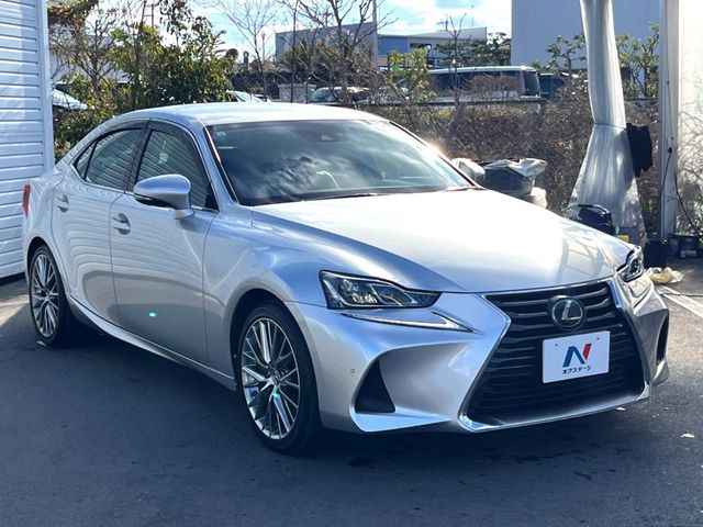 LEXUS IS300