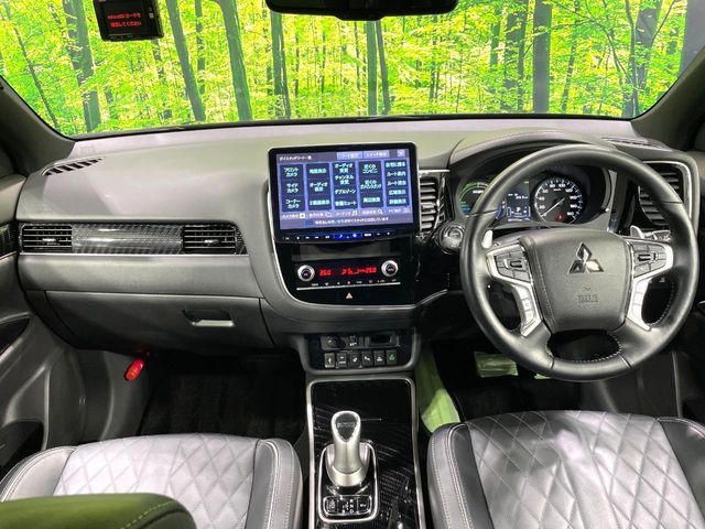 OUTLANDER PHEV