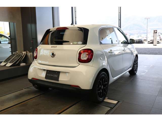 SMART FORFOUR