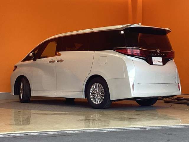 ALPHARD hybrid