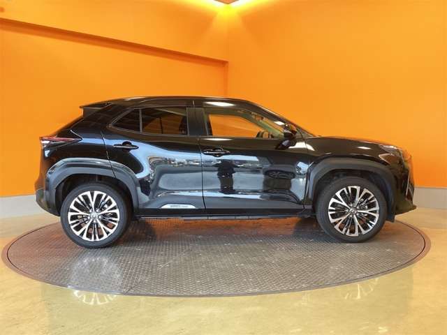 YARIS CROSS HYBRID