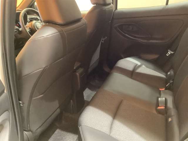 YARIS CROSS