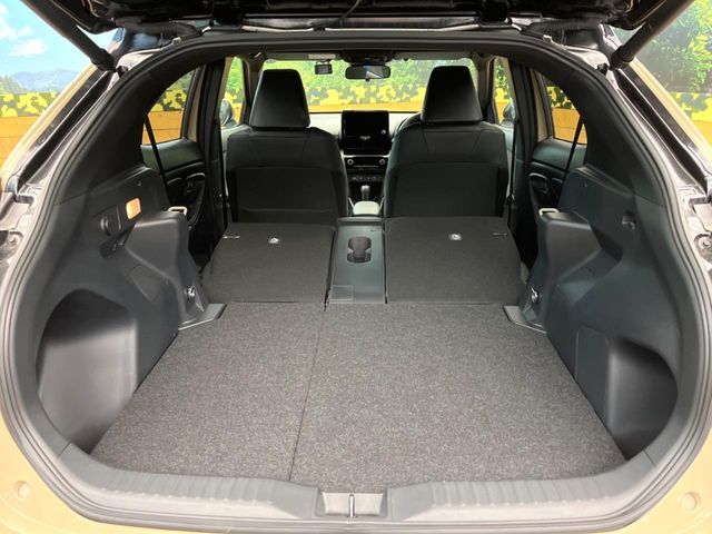 YARIS CROSS HYBRID