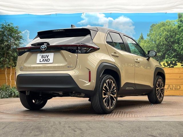 YARIS CROSS HYBRID