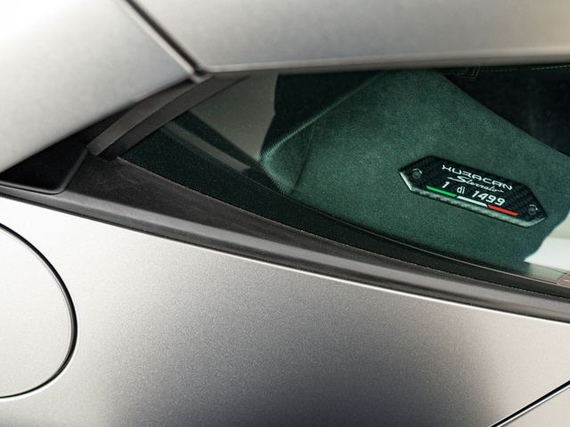 LAMBORGHINI HURACAN