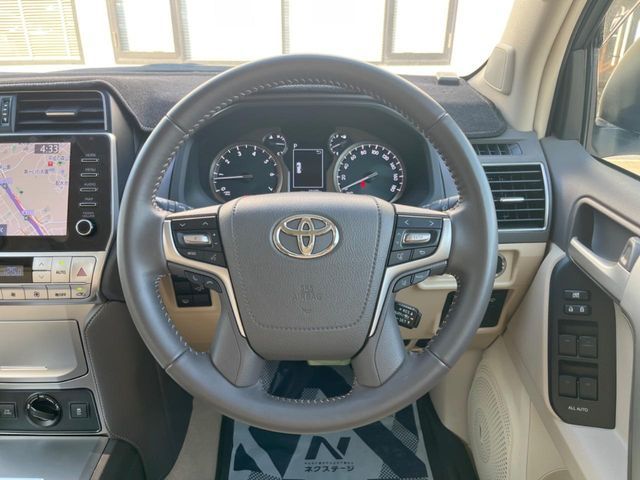 LANDCRUISER PRADO