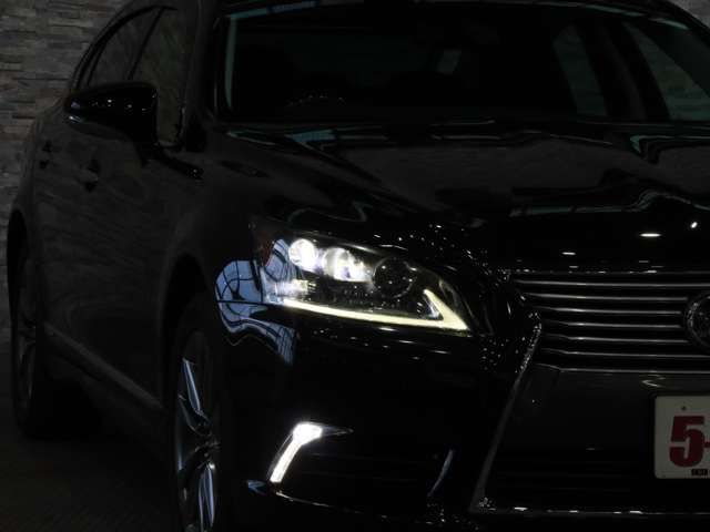 LEXUS LS600h