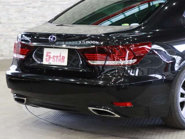 LEXUS LS600h