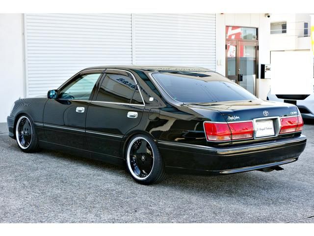 CROWN sedan