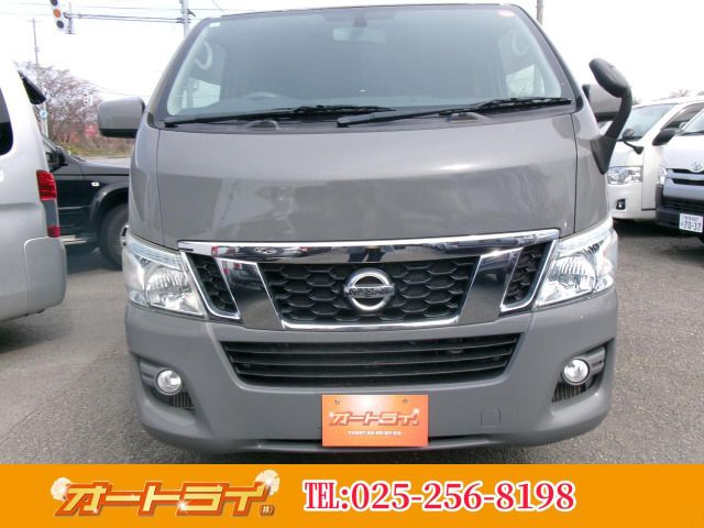 NV350 CARAVAN 4WD