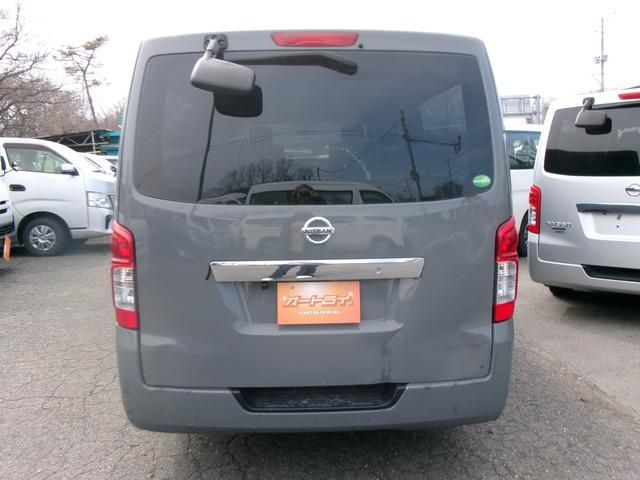 NV350 CARAVAN 4WD