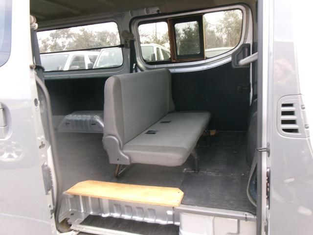 NV350 CARAVAN 4WD