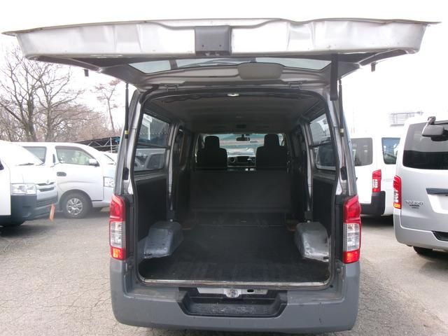 NV350 CARAVAN 4WD