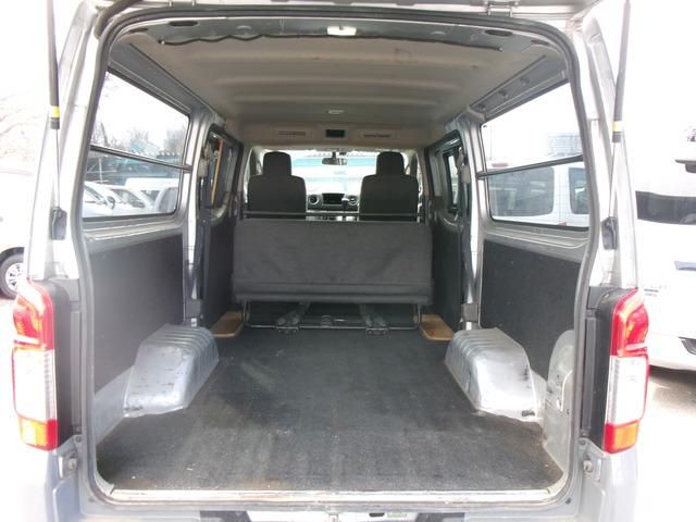 NV350 CARAVAN 4WD