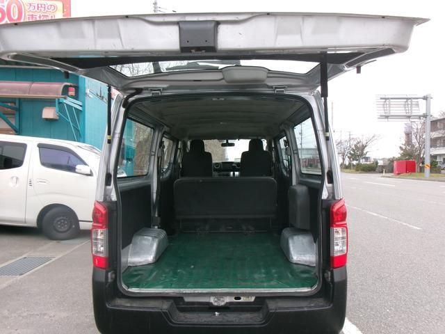 NV350 CARAVAN 4WD