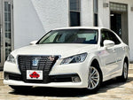 CROWN sedan hybrid