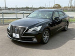 CROWN sedan hybrid
