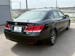 CROWN sedan hybrid
