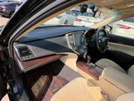 CROWN sedan hybrid