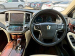 CROWN sedan hybrid