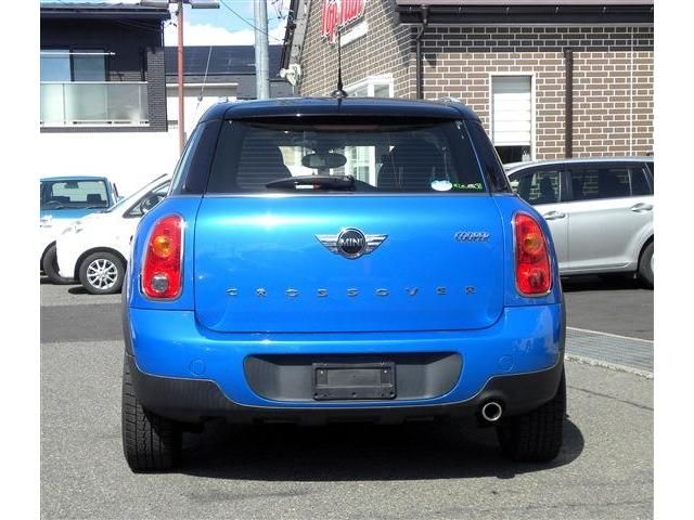 BMW MINI COOPER CROSSOVER
