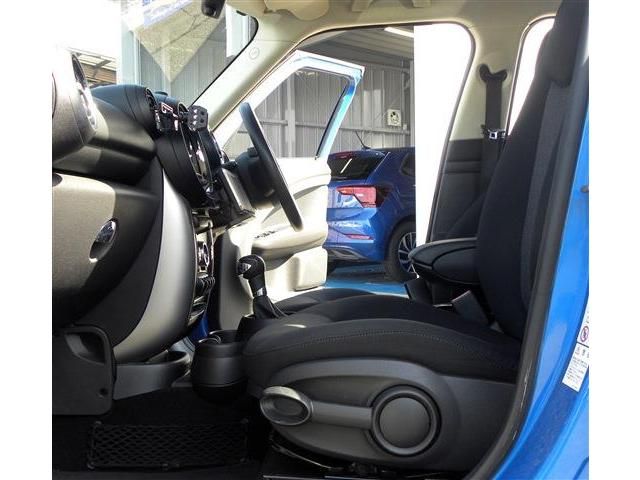 BMW MINI COOPER CROSSOVER