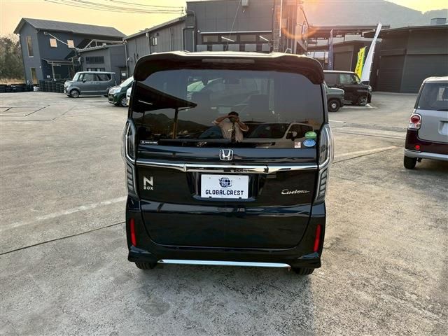 N-BOX CUSTOM