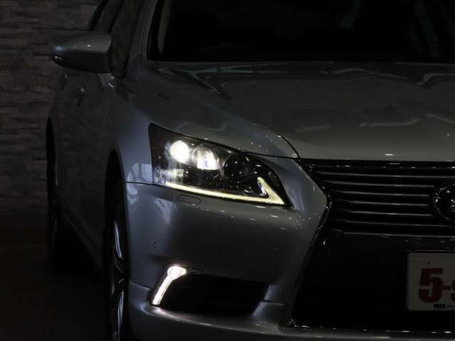 LEXUS LS600h