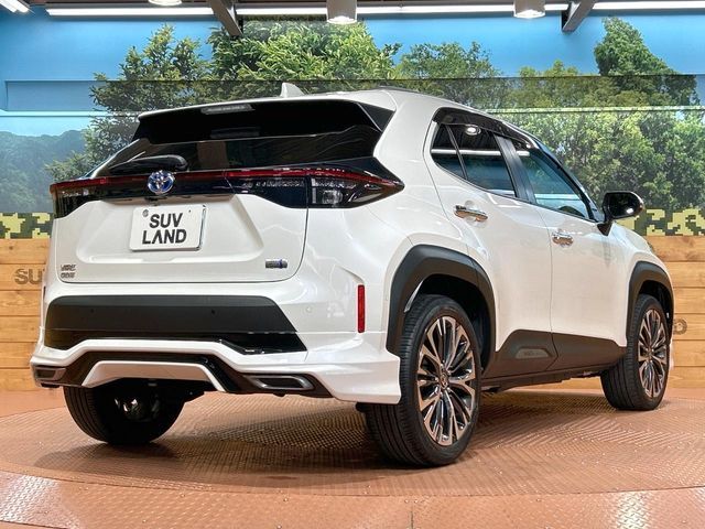 YARIS CROSS HYBRID