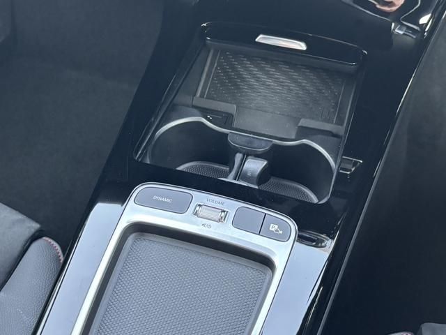 MERCEDES BENZ CLA class