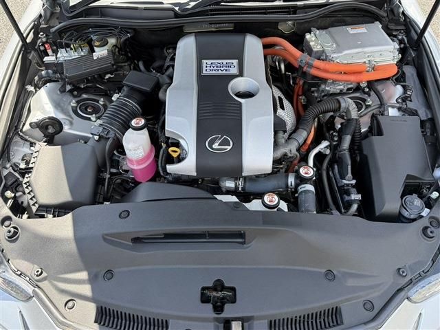 LEXUS IS300h