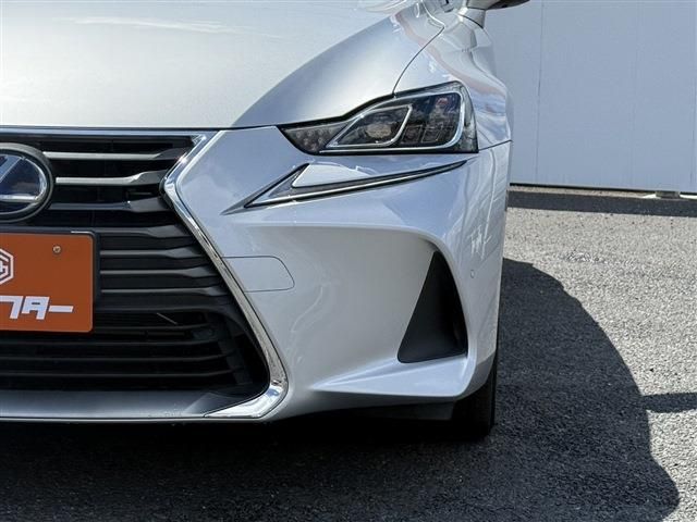 LEXUS IS300h