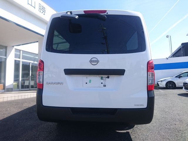 CARAVAN van 1.2t 2WD