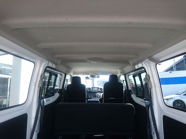 CARAVAN van 1.2t 2WD