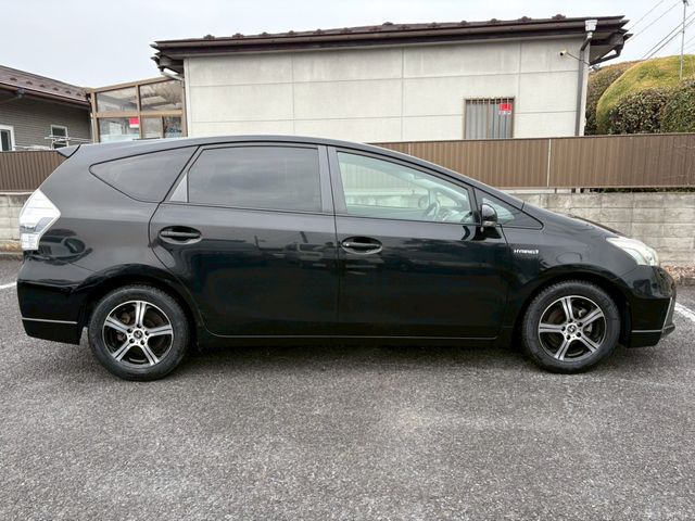PRIUS Alpha
