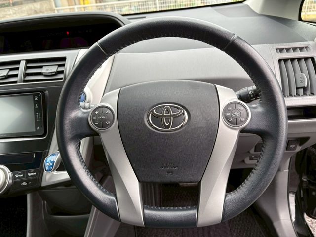 PRIUS Alpha