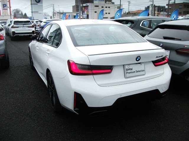 BMW 3 Series sedan