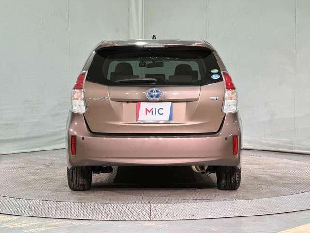 PRIUS Alpha