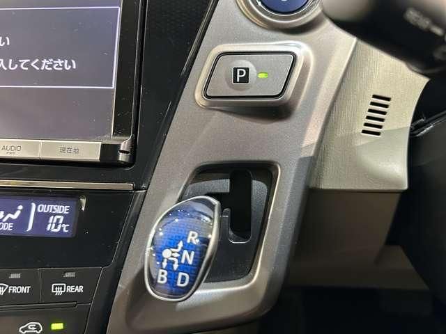 PRIUS Alpha