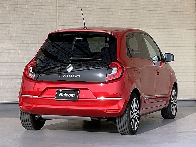 RENAULT TWINGO