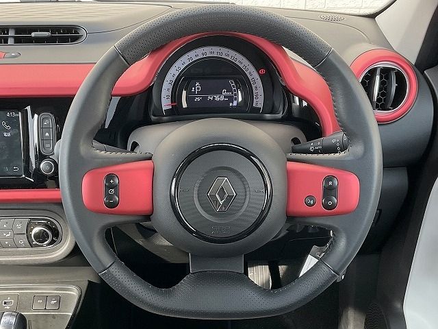 RENAULT TWINGO
