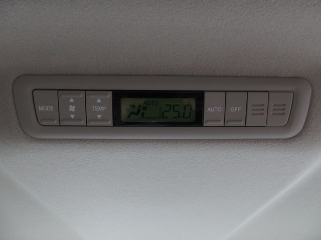 ESTIMA HYBRID 4WD