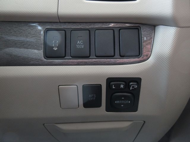 ESTIMA HYBRID 4WD