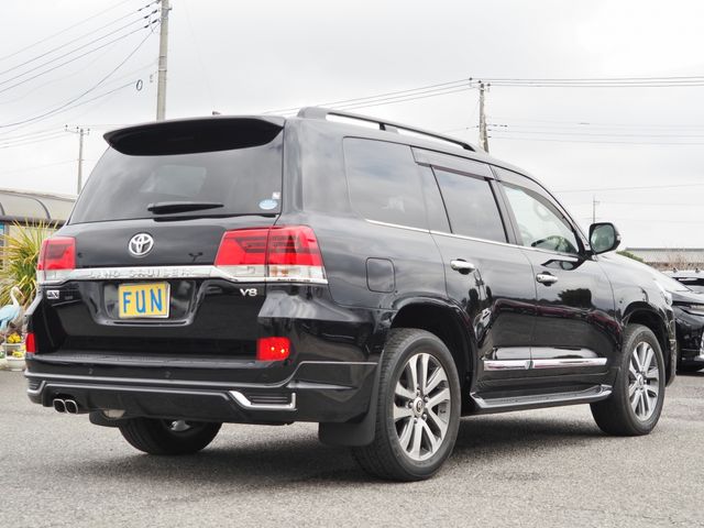 LANDCRUISER wagon