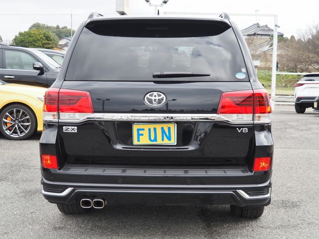 LANDCRUISER wagon
