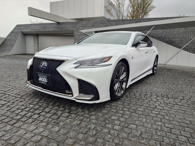 LEXUS LS500h 4WD